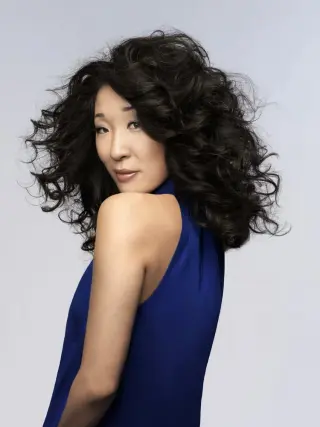 Sandra Oh photo 11 — Canadian, Black