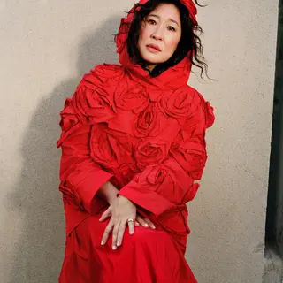 Sandra Oh photo 17 — Black, Slim