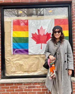 Sandra Oh photo 6 — Canadian, Black