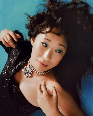 Sandra Oh photo 8 — Slim, Brown