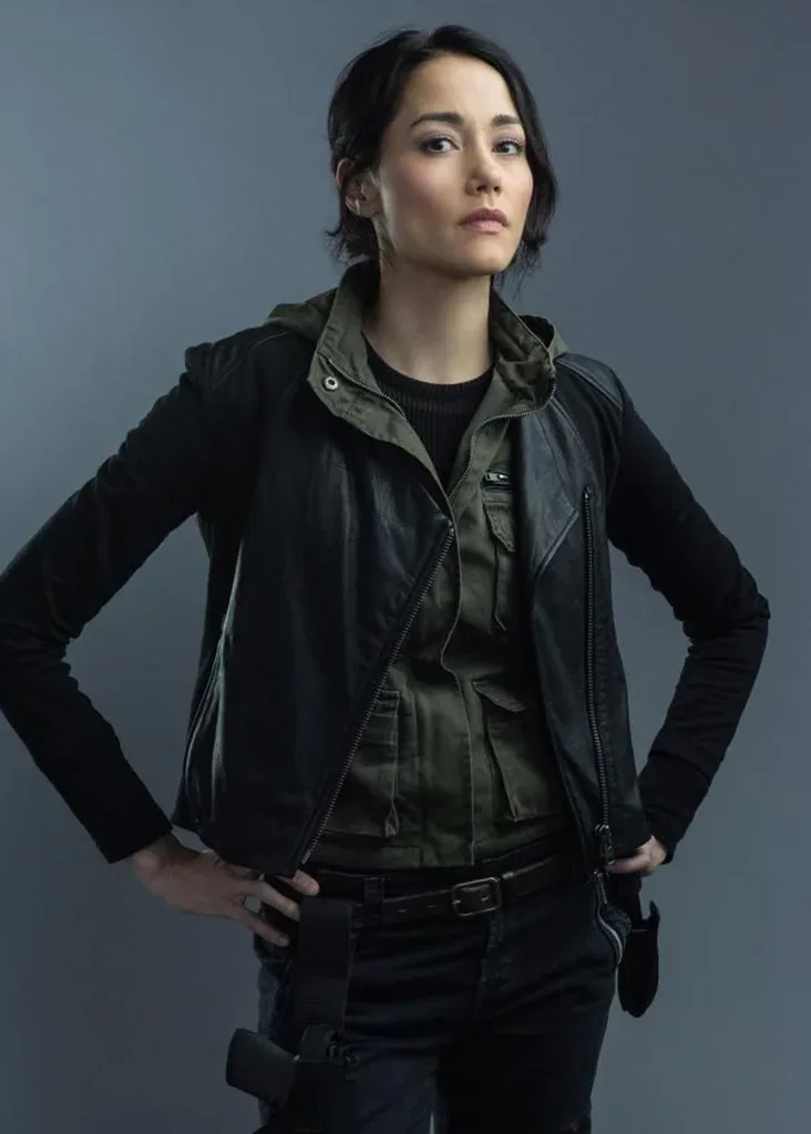 Sandrine Holt — Actress, Canadian