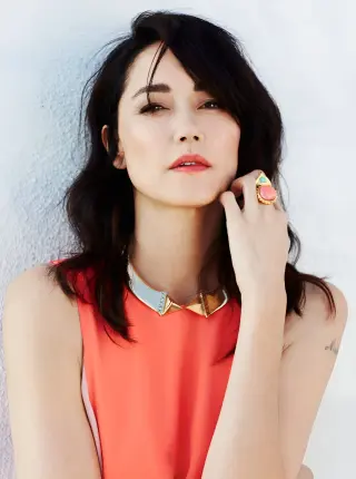 Sandrine Holt photo 7 — Canadian, Black