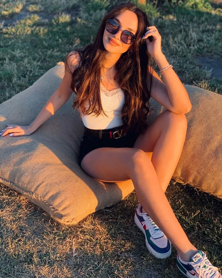 Sandy Tabet photo 19 — Lebanese, Brown