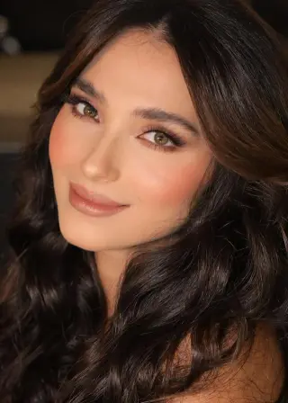 Sandy Tabet photo 5 — Middle Eastern, Beauty pageant contestant