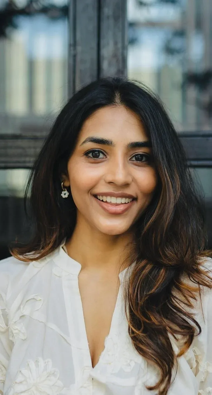Sapthami Gowda photo 15 — Slim, Brown