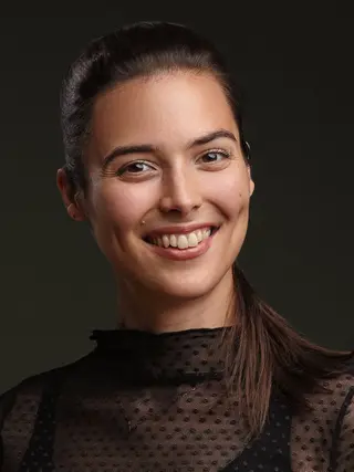 Sara Karas photo 5 — Comedian, Podcaster, German