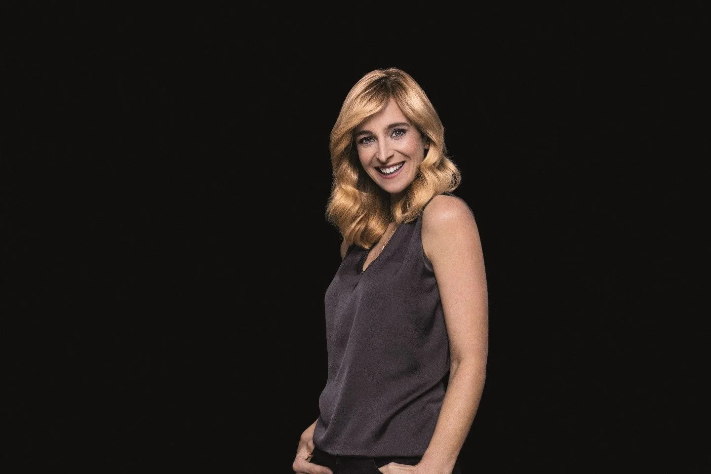 Sara Prata photo 20 — Blonde, Slim