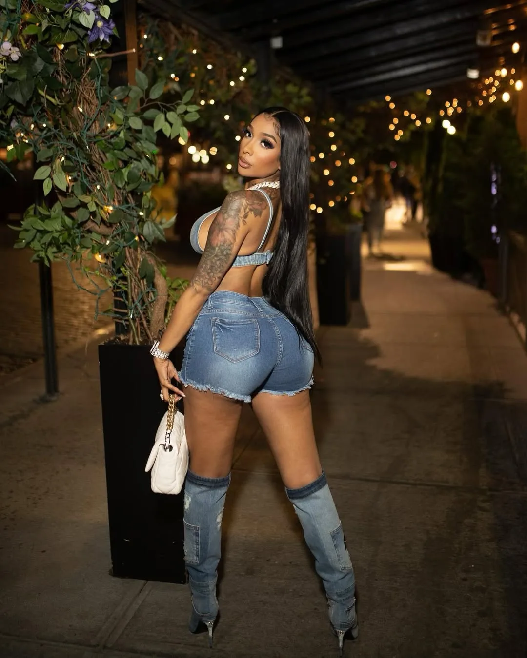Sarah Baddie Gi photo 1 — American, Black