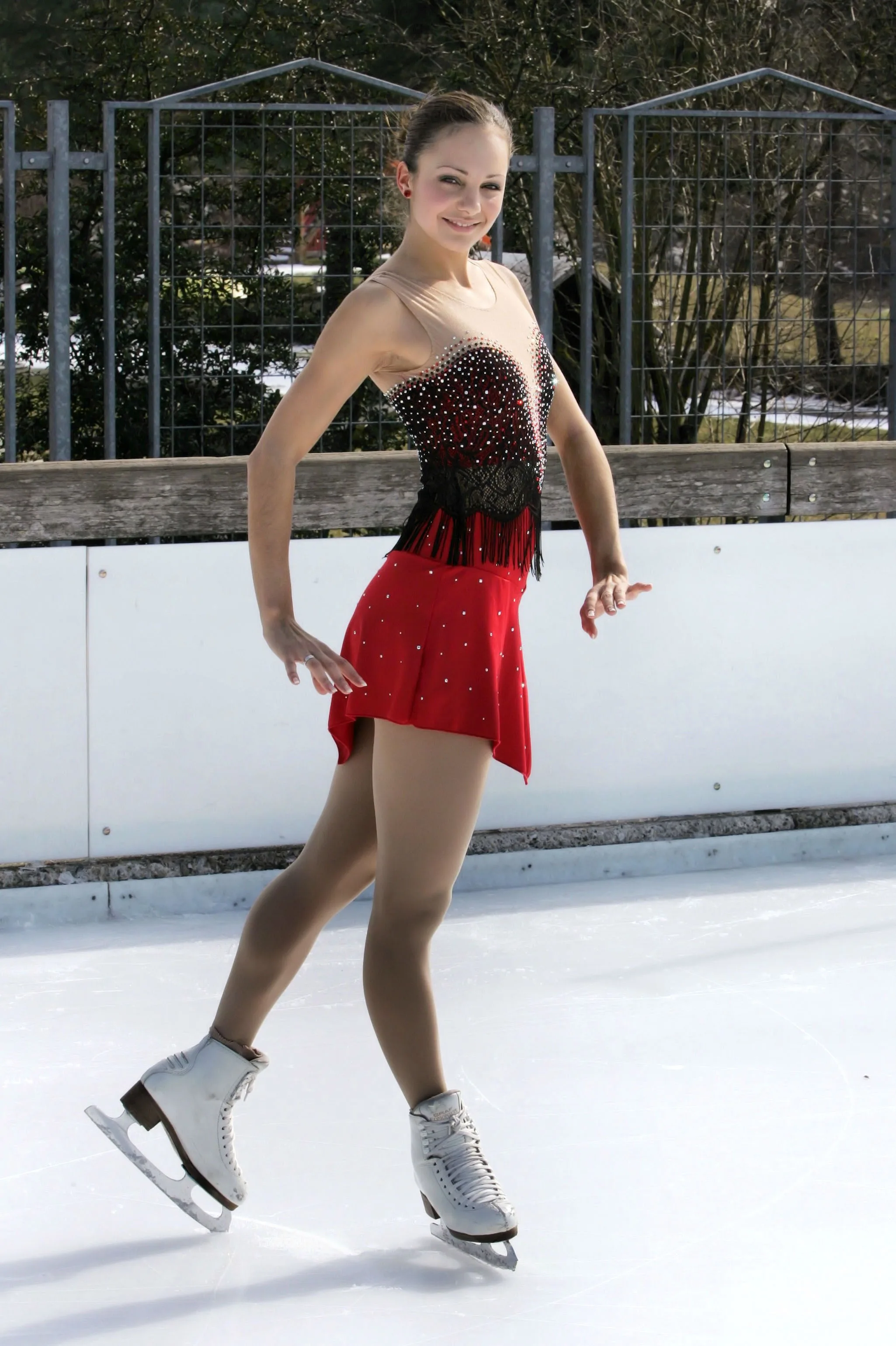 Sarah Meier photo 3 — Slim, Caucasian