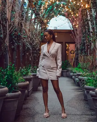 Selena Jutton photo 16 — Jamaican, Brown