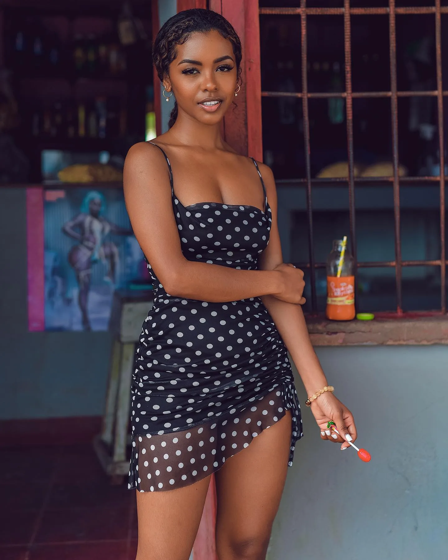 Selena Jutton photo 3 — Slim, Black