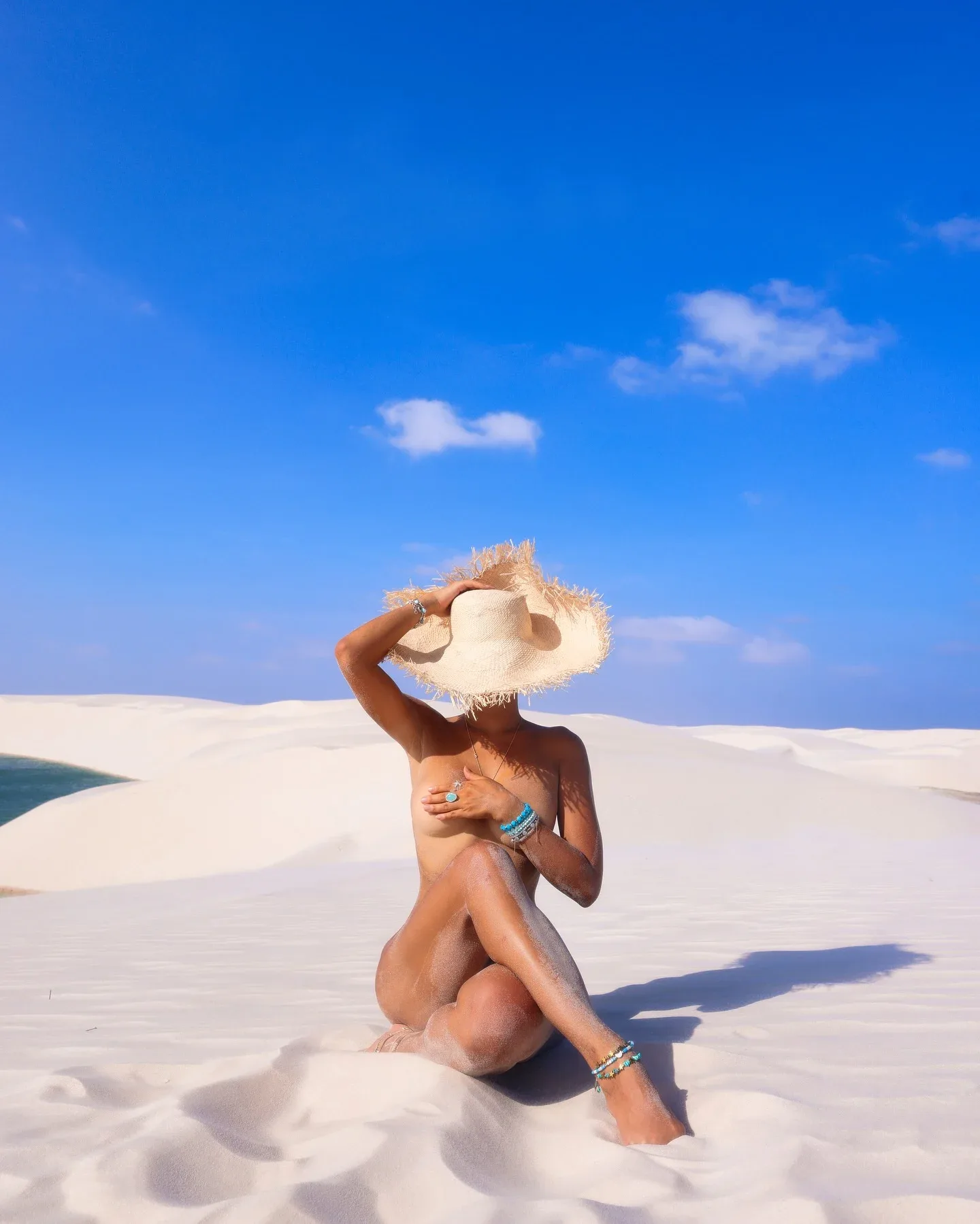 Serena Jung photo 14 — Black, Slim