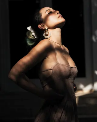 Serena Jung photo 5 — Asian, Adult Model, Model