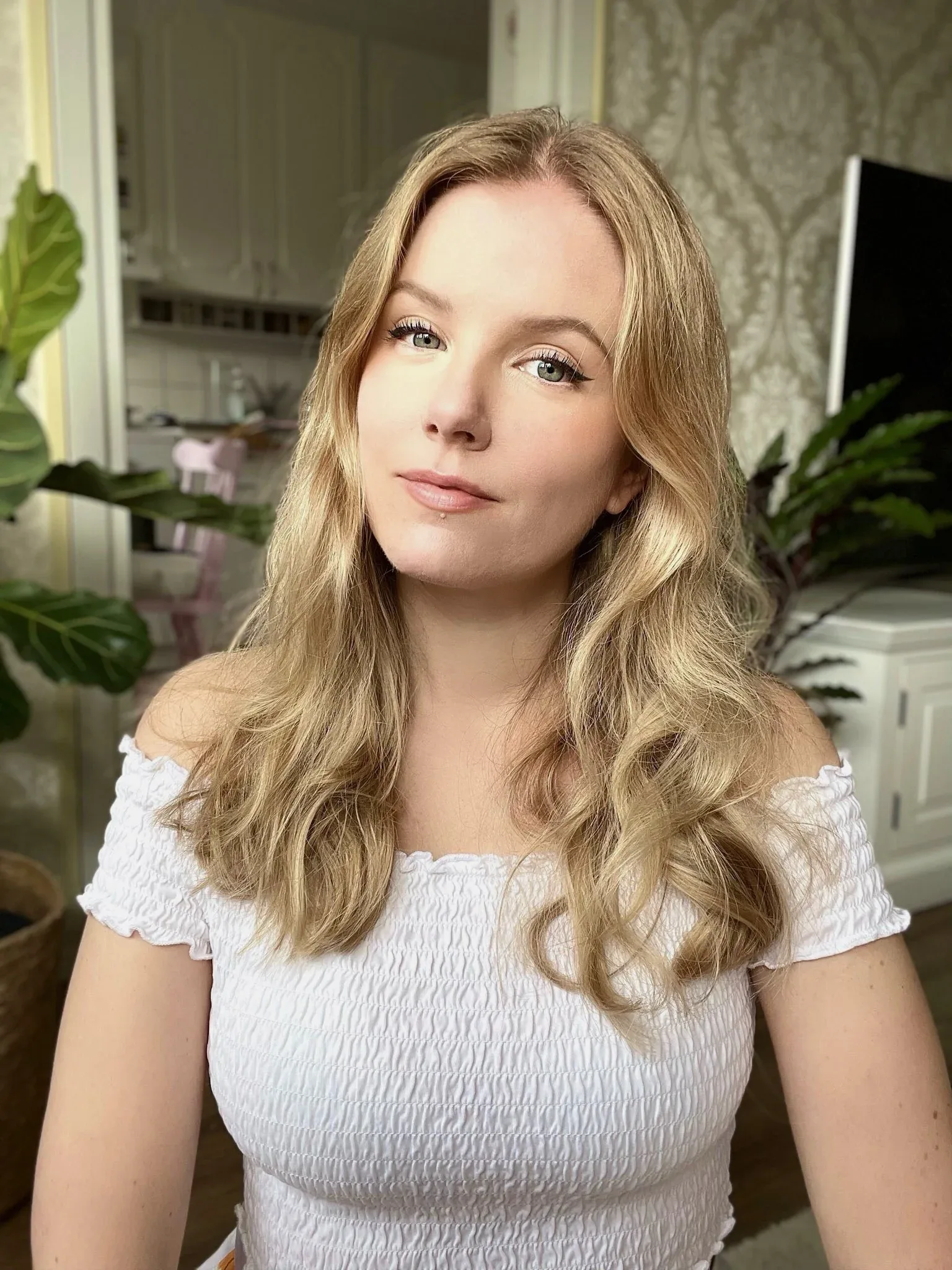 Sessis photo 5 — Caucasian, Gamer, YouTuber