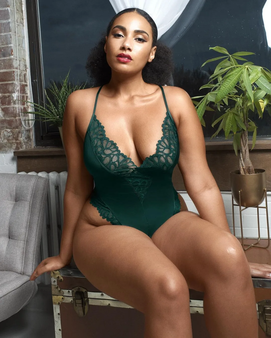 Shadia Ampadu photo 1 — French, Brown