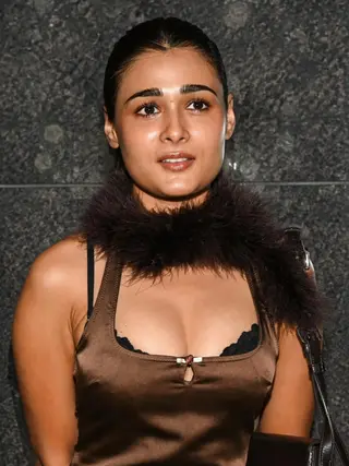 Shalini Pandey photo 16 — Brown, Asian