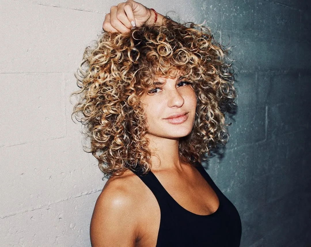 Sheila Casas photo 10 — Brown, Caucasian