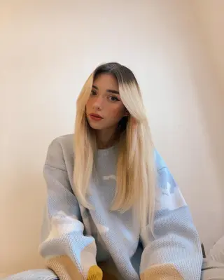 Shelby Grace photo 12 — Brown, Slim