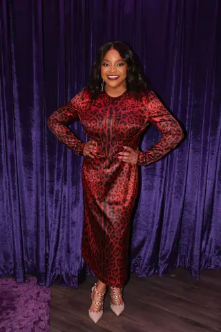 Sherri Shepherd photo 9 — Chubby, Brown