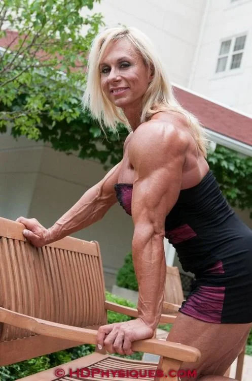 Sherry Smith photo 15 — Bodybuilder (former), American