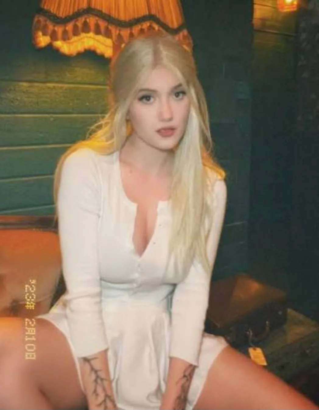 Shirashiraonthewall photo 1 — Ukrainian),  (Australian),  (American, Blonde