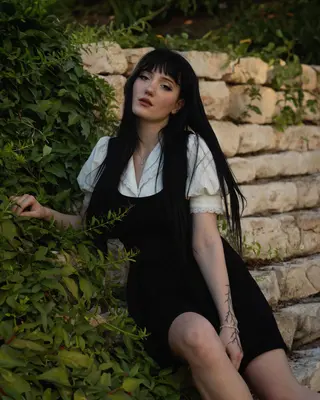 Shirashiraonthewall photo 7 — Ukrainian),  (Australian),  (American, Blonde