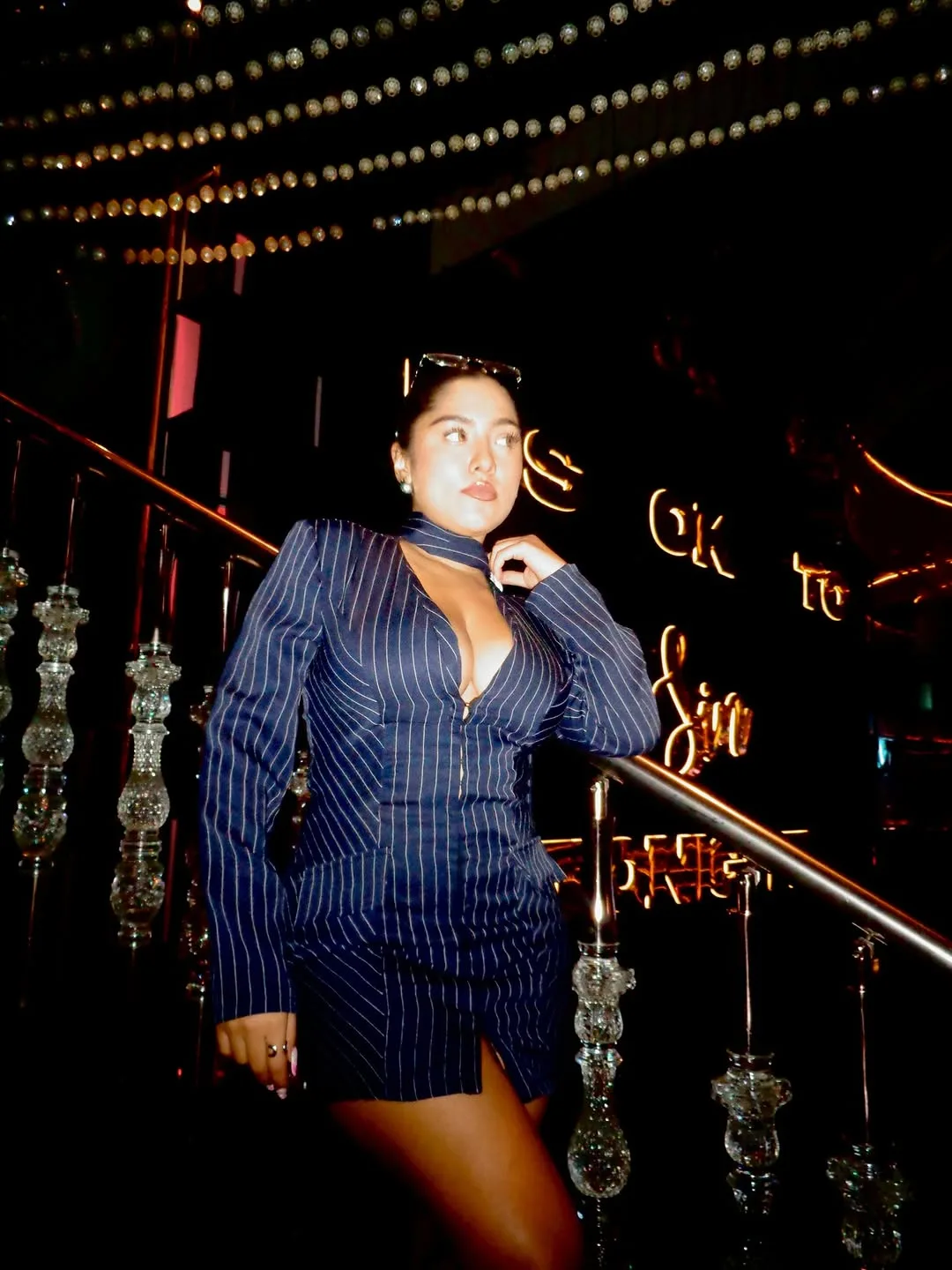 Shreya Chadda photo 2 — Black, Chubby