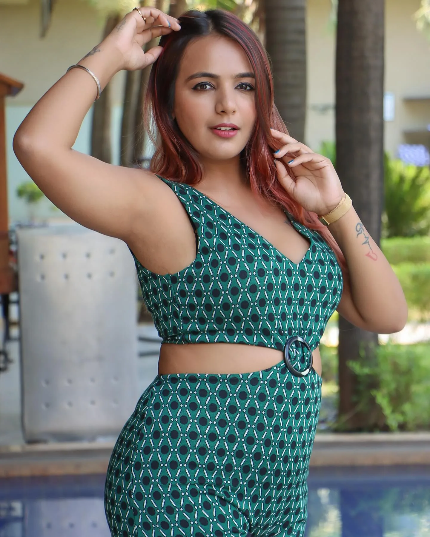 Shreyal Pandey photo 9 — Average, Brown