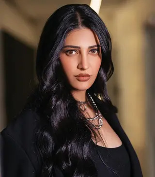 Shruti Hasan photo 22 — Brown, Asian