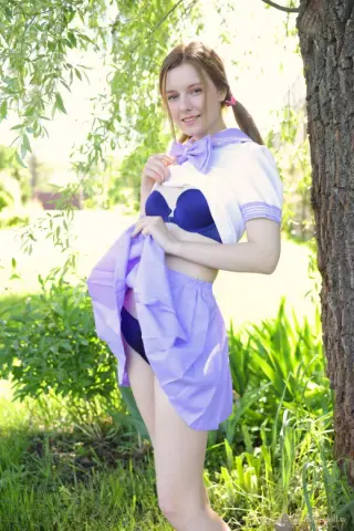 Sienna (MetArt) photo 2 — Auburn, Slim