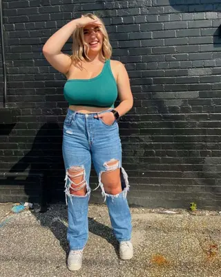 Sierra Bellingar photo 1 — American, Blonde
