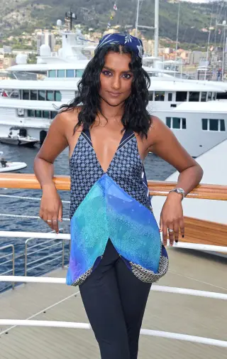 Simone Ashley photo 3 — Slim, Brown