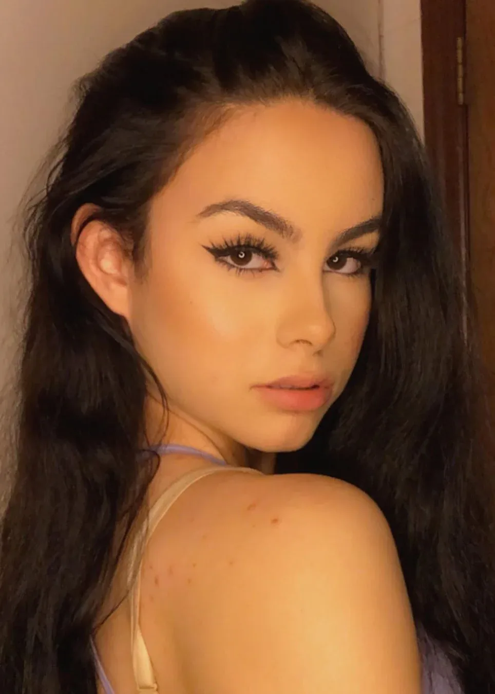 Sofia Spams photo 16 — Brown, Caucasian