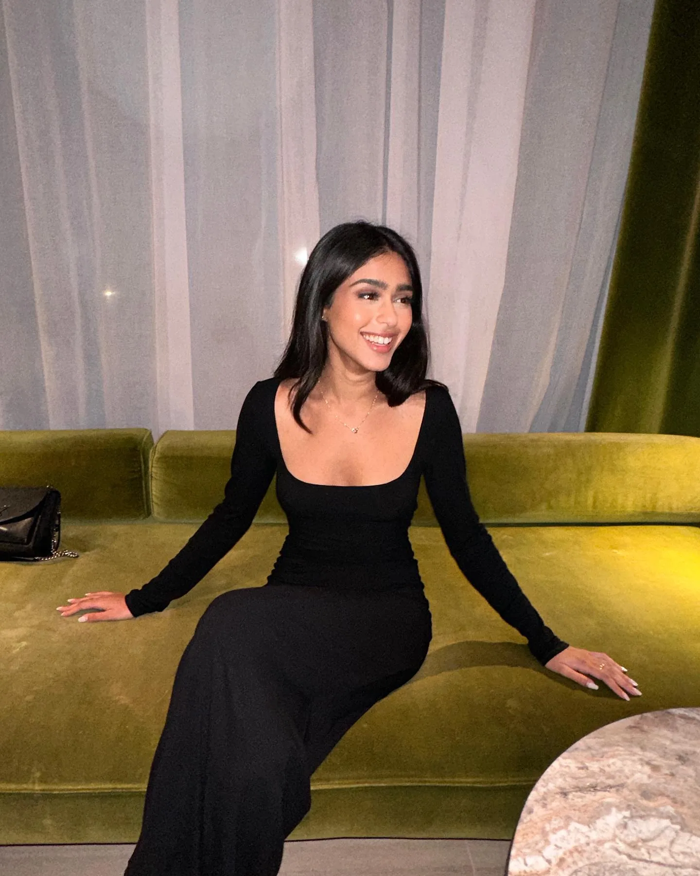 Sonika Vaid photo 8 — Black, Average