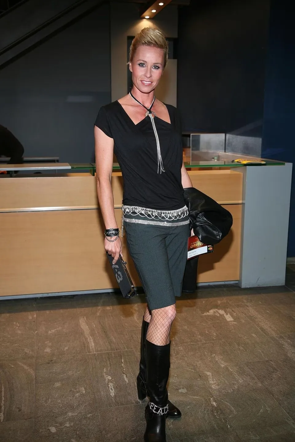 Sonja Zietlow photo 2 — Brown, Athletic