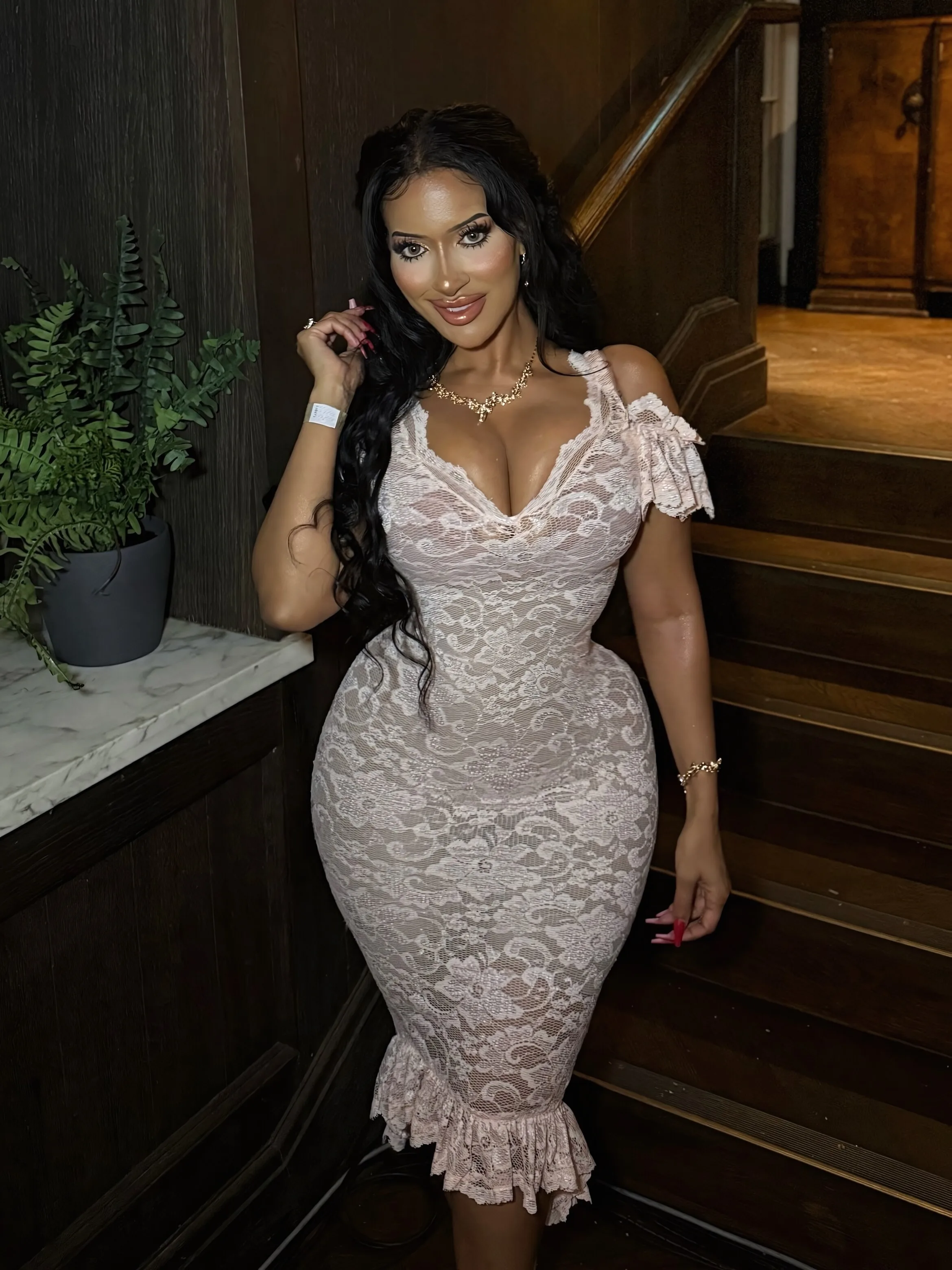 Sophia Ray photo 2 — Black, BBW