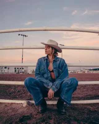 Sophie Cunningham (Athlete) photo 5 — Caucasian, Influencer, Sportswoman: Basketball Player, TikTok Star
