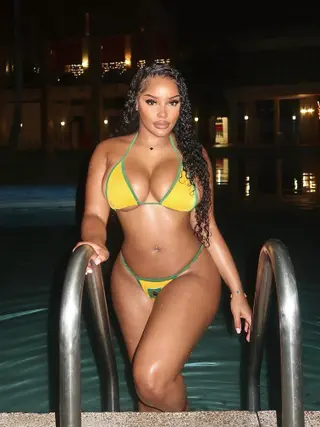 Soukaina photo 3 — BBW, Brown
