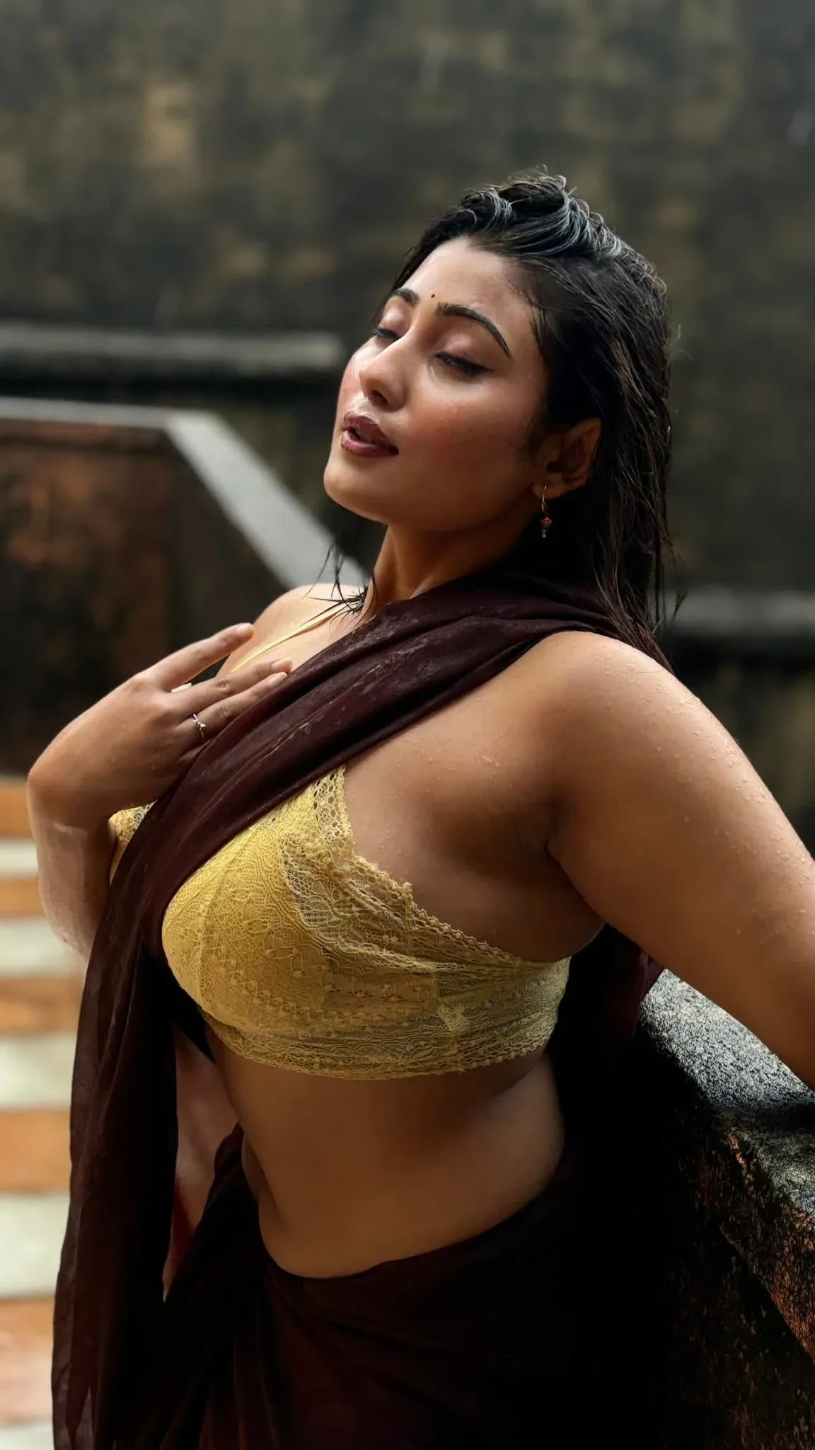 Soumi Saha photo 16 — Brown, Asian