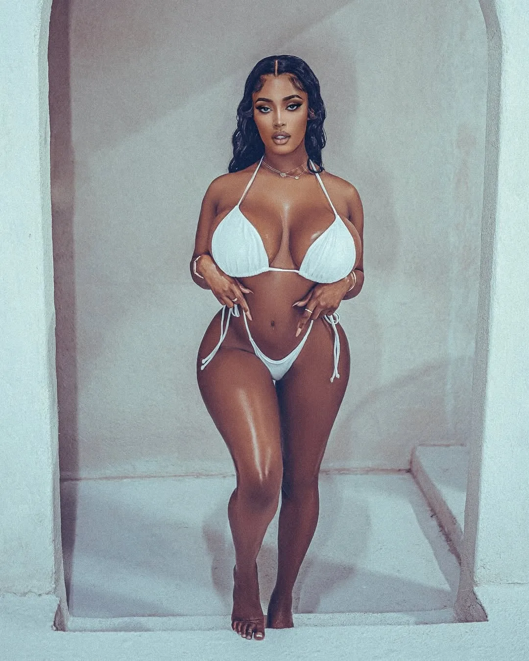 Stacey Love photo 12 — Average, Brown
