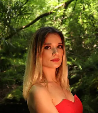 Starling ASMR photo 17 — Caucasian, ASMR Star, YouTuber