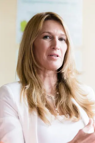 Steffi Graf photo 16 — Blue, Caucasian