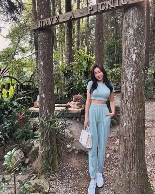 Stephanie Teh photo 18 — Slim, Asian
