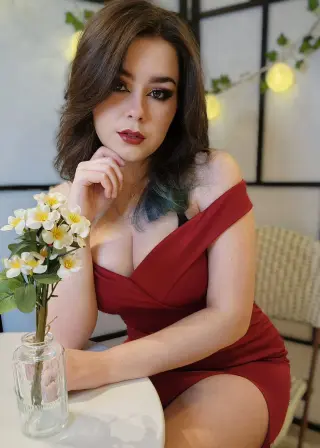 Stormfall (Twitch) photo 4 — Brown, Mixed-race (primarily Asian)