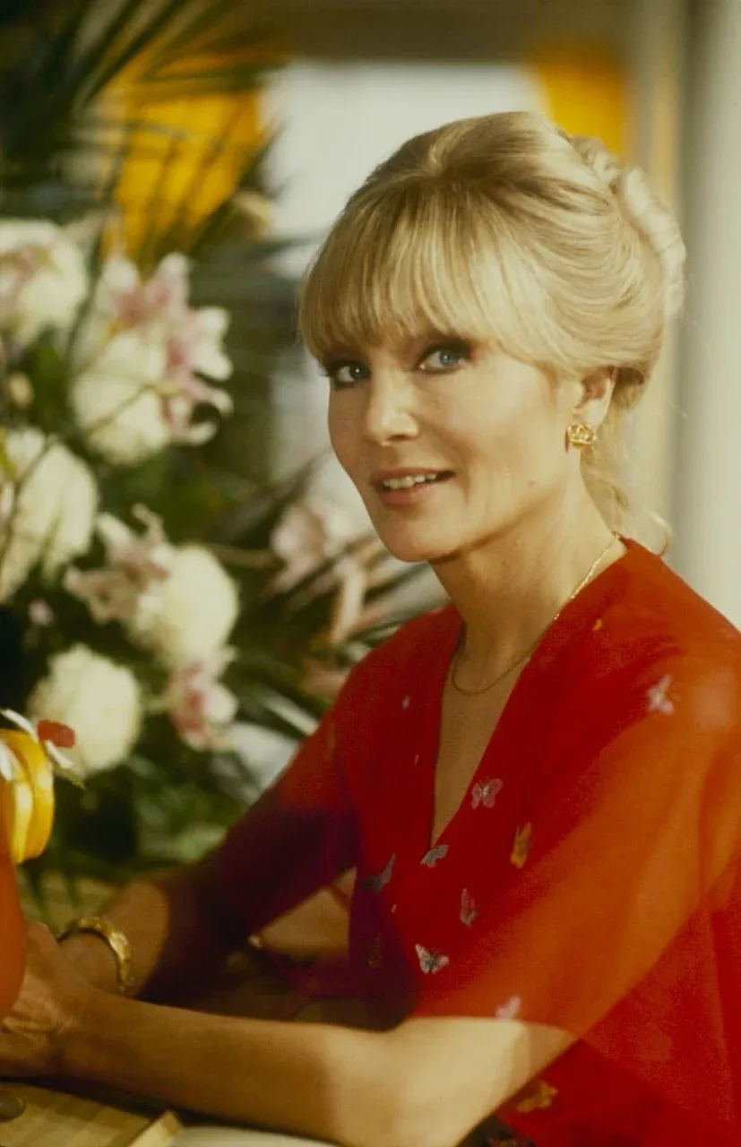 Susan Oliver photo 10 — Actress, Director, Writer, American