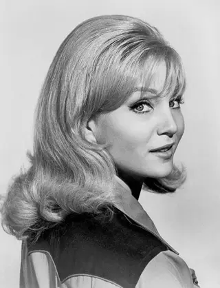 Susan Oliver photo 13 — Green, Caucasian