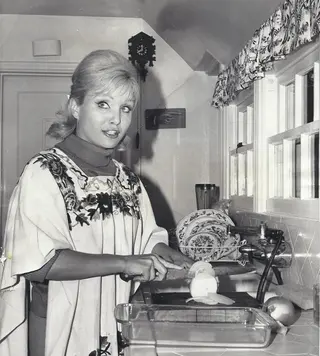 Susan Oliver photo 16 — American, Blonde