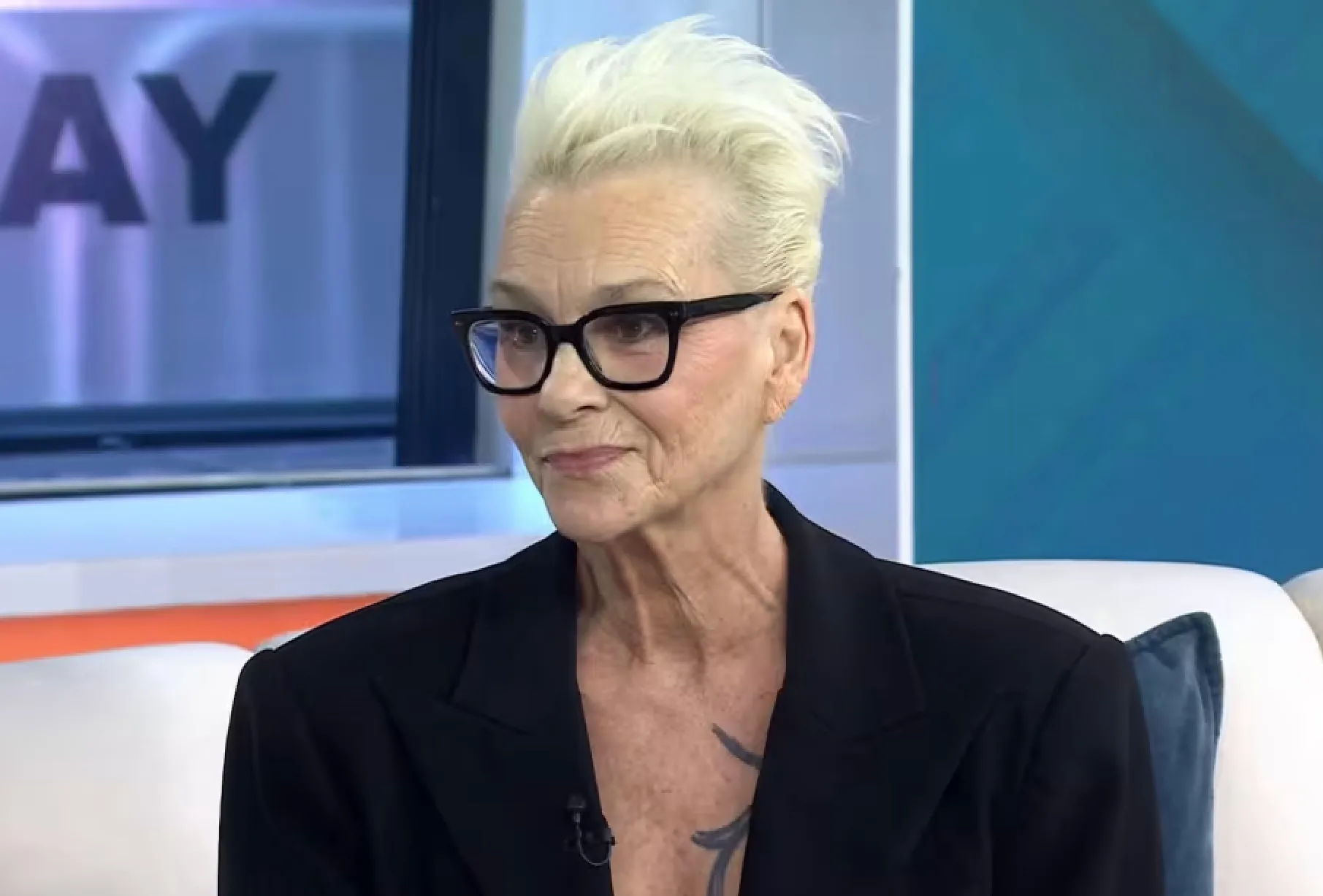 Susan Powter photo 3 — Slim, Brown