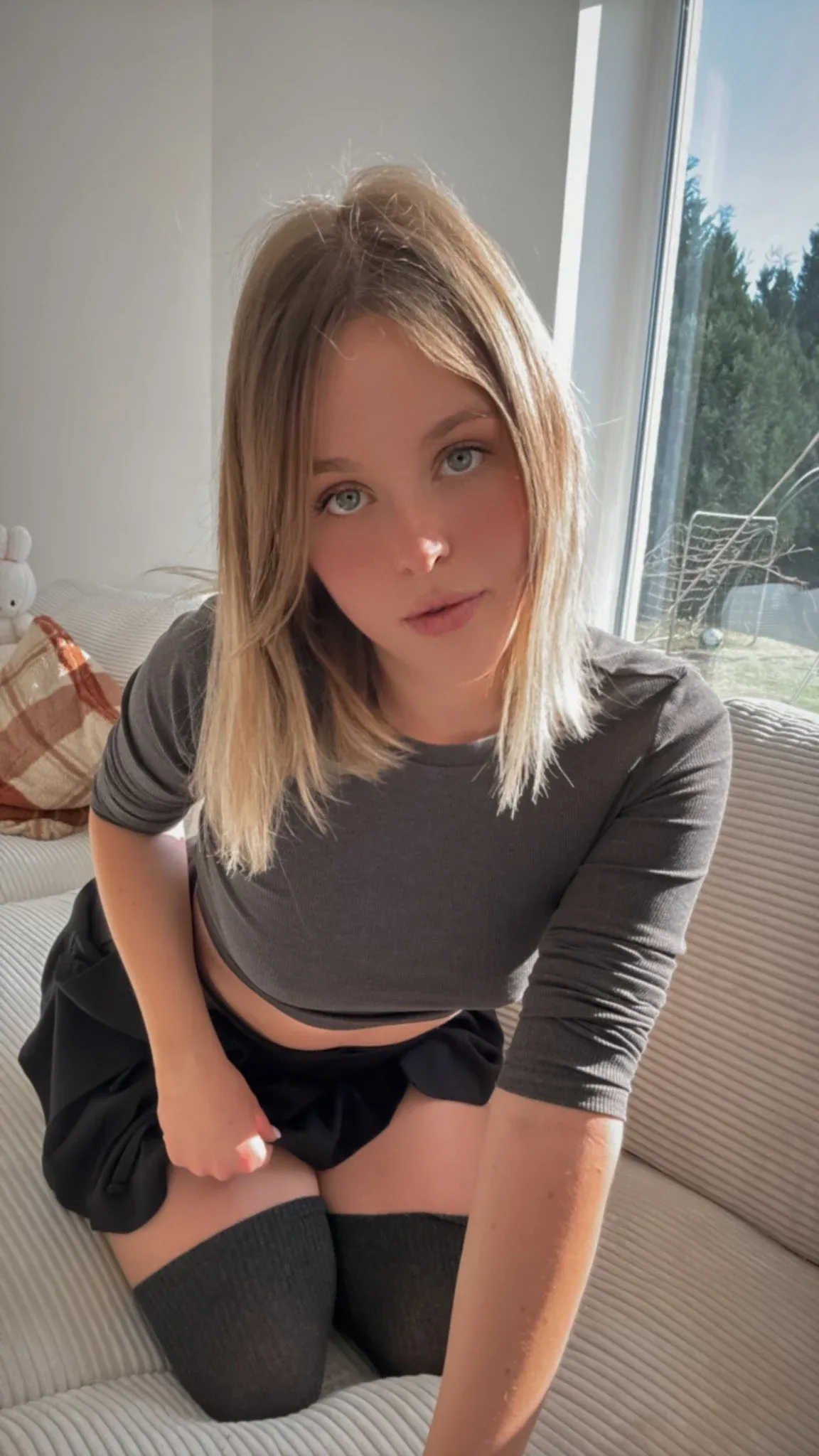 Suze Cupcax photo 5 — Caucasian, Adult Model
