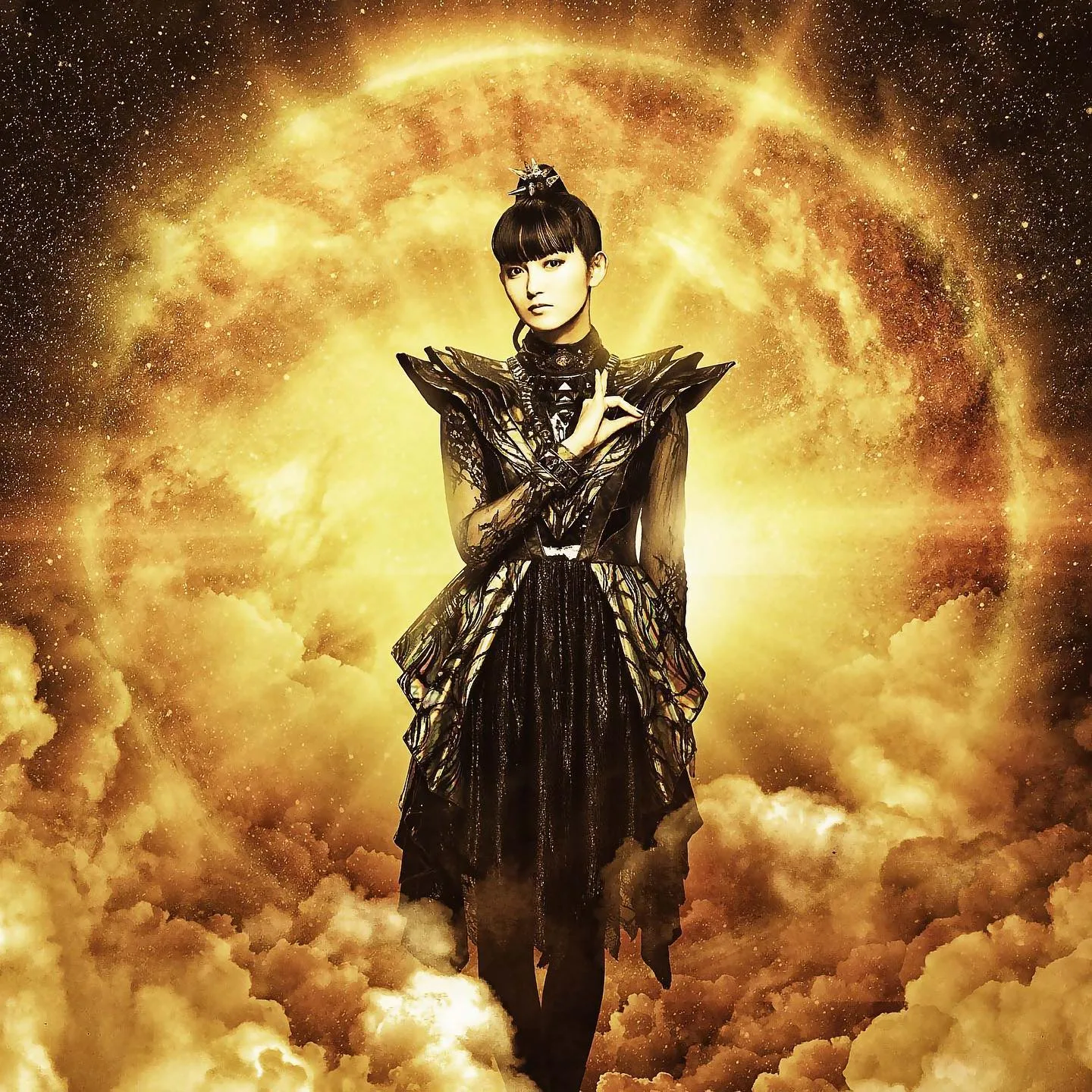 Suzuka Nakamoto photo 10 — Brown, Asian